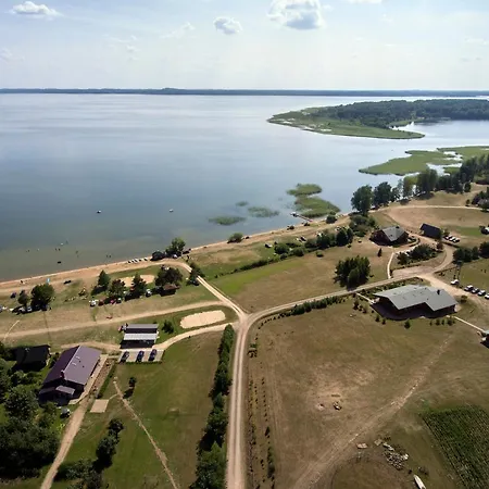 Viesu Nams Liepas * Baltais Dukstigals